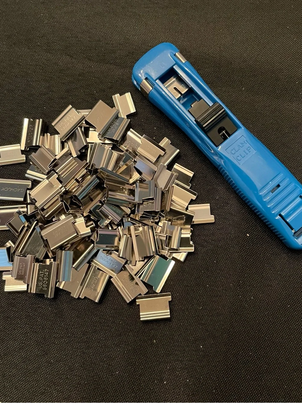 Blue Clam Clip Dispenser Tool with Pack of Clips Included